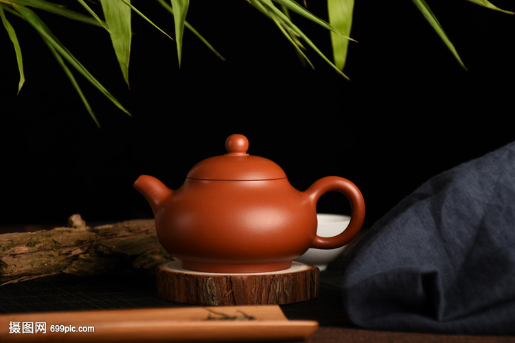 与“茶圣”“同龄”的唐代茶具亮相杭州